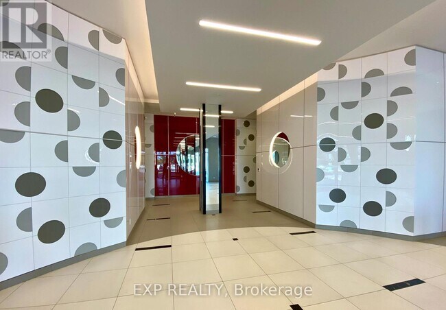 Photo - 30 Meadowglen Pl Unité 2703