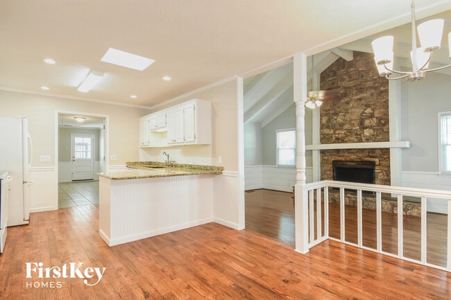 Photo - 1348 Arden Dr SW