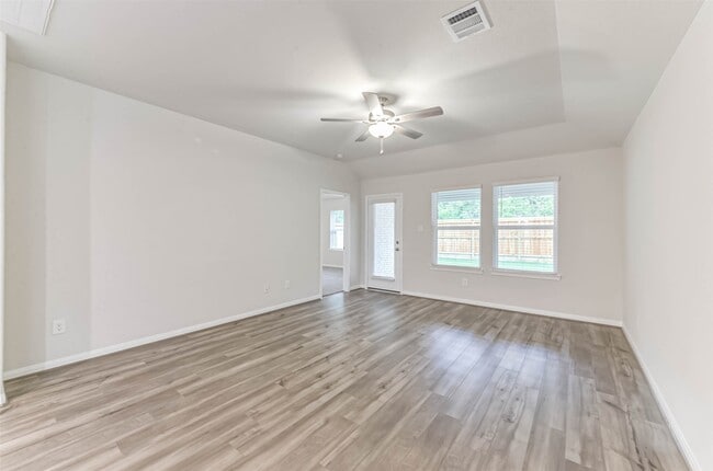 17590 Rosette Grass Dr