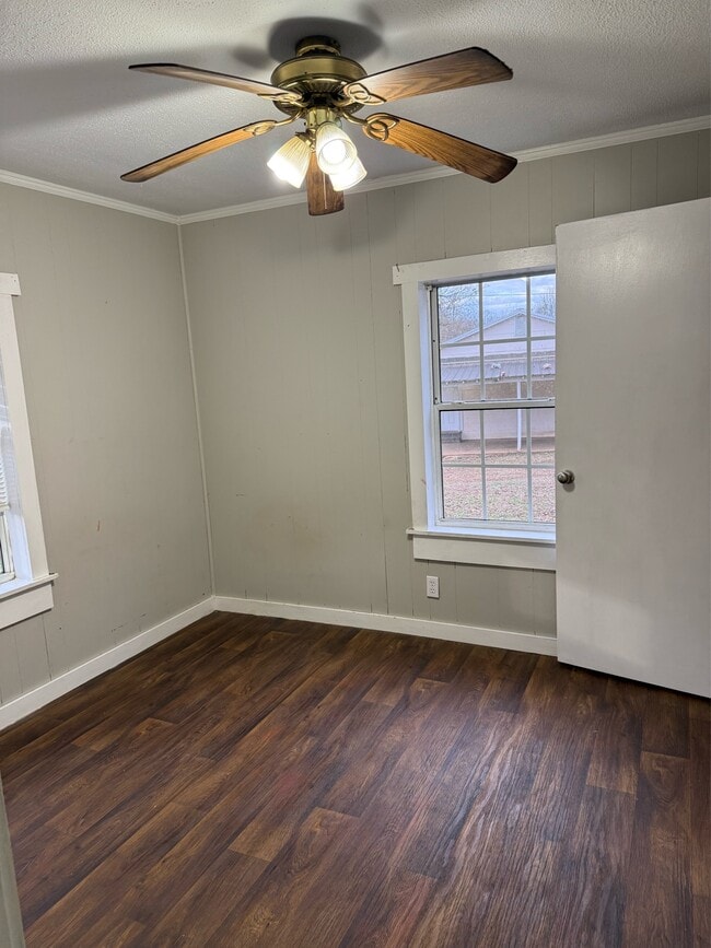 Photo - 131 W 10th St