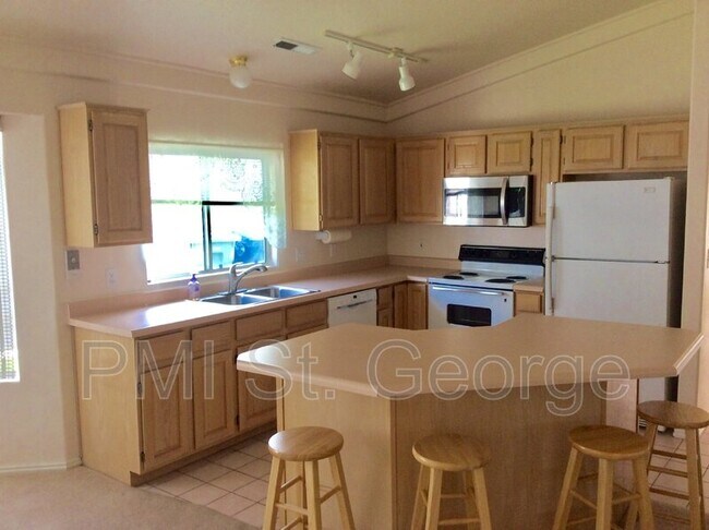 Photo - 710 S Indian Hills Dr