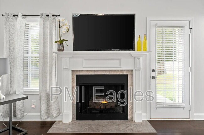 Photo - 243 Azalea Dr