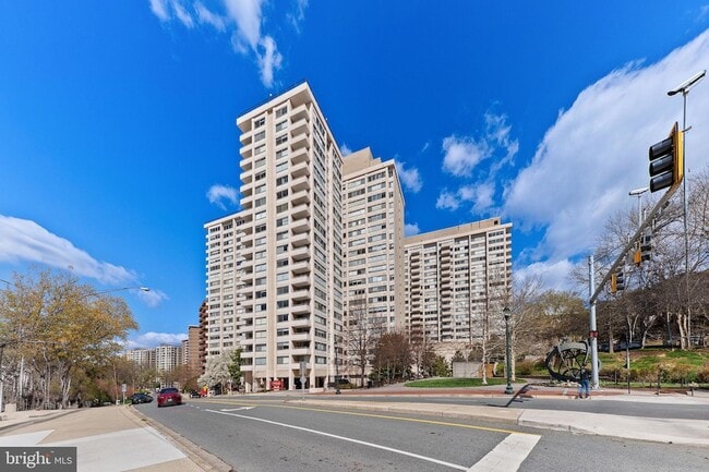 Building Photo - 4515 Willard Ave