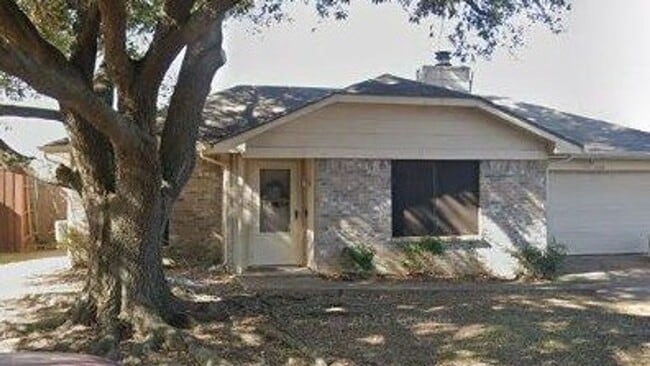 Building Photo - 5310 Pampas Ct