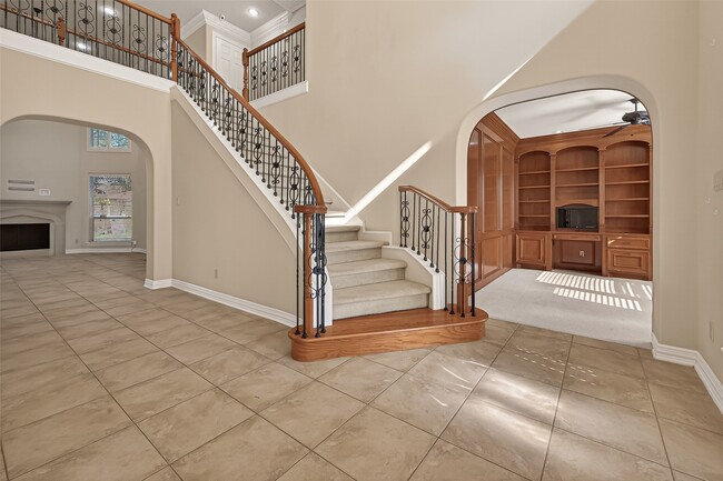 Photo - 2210 Bywater Dr