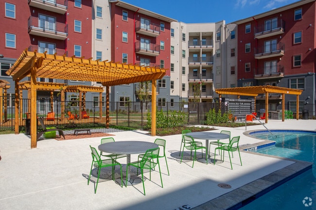 Photo - 848 Mitchell