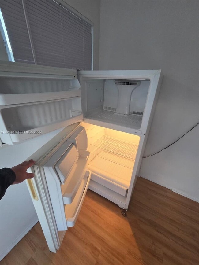 Photo - 1947 Lincoln St Unit B