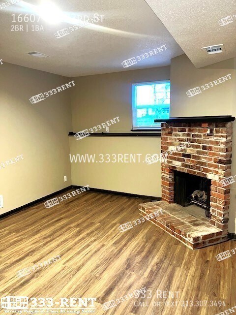 Photo - 16607 W 123rd St