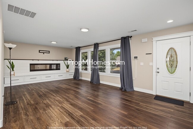 Photo - 503 NE Birchwood Terrace
