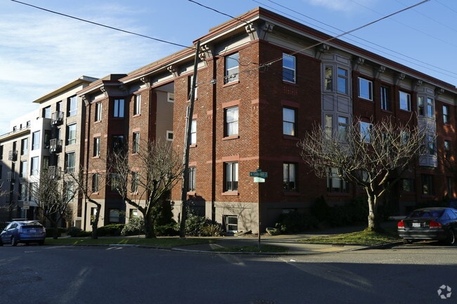 Photo - Comstock Apartments