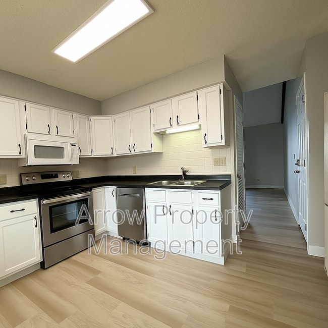 Photo - 3600 Briarwood Ave