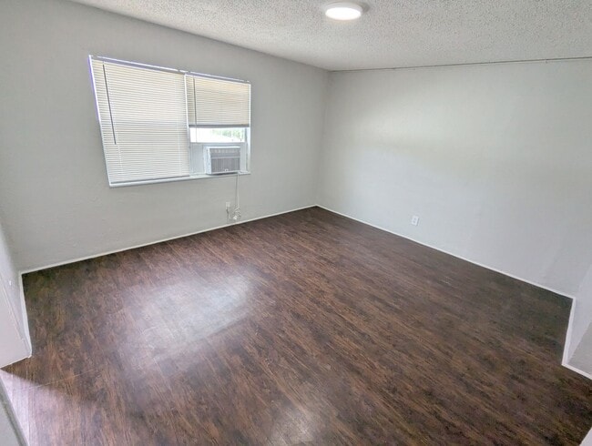 Photo - 506-512 Northwood Road Unit 512 #200
