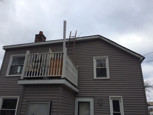 Photo - 1125 Williamson St