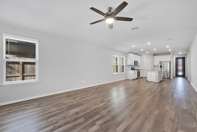 Photo - Charming 4-Bedroom 3-Bathroom Home in Westpointe – Community Amenities & Prime Location!