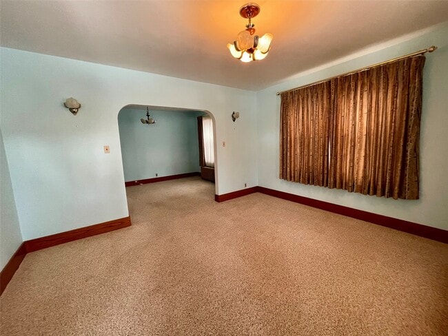 Photo - 204 N Rogers Ave