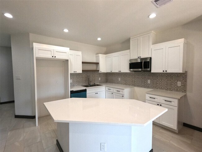 Photo - 5334 Rapido Rd