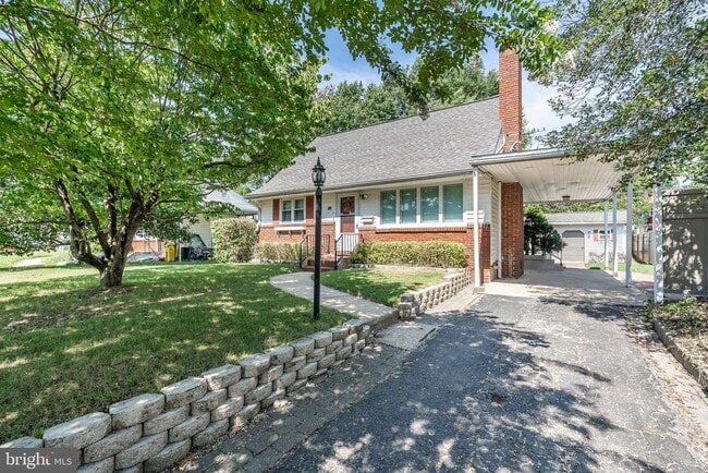 Photo - 102 Martin Rd House