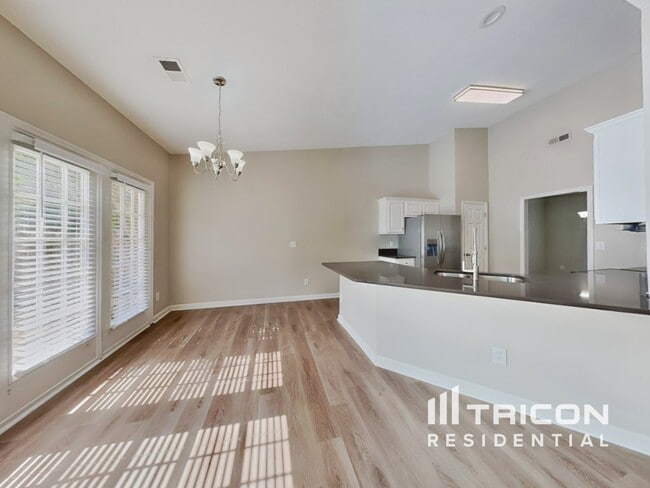 Photo - 2403 Glen Meadow Dr