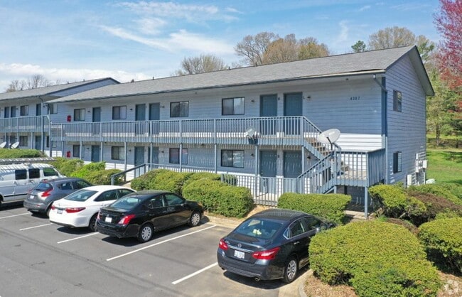 Pepper Tree Apartments