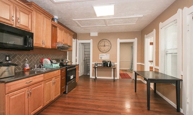 Photo - 11709 Ashbury Ave