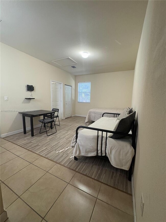 Photo - 9050 SW 169th Ct Unidad 1
