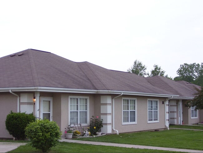 Westchester Village of Oak Grove