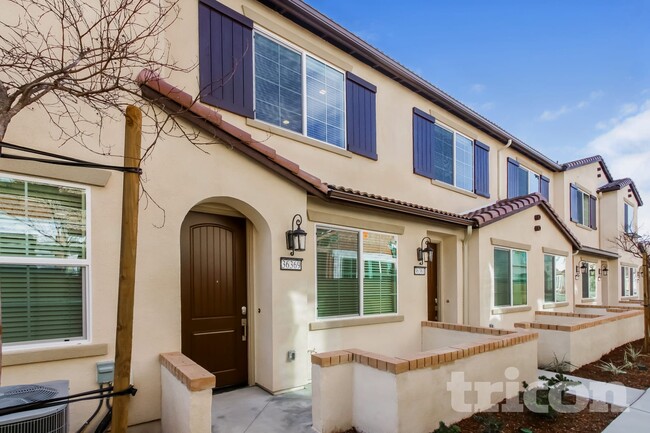 Building Photo - 36369 Creer Ct