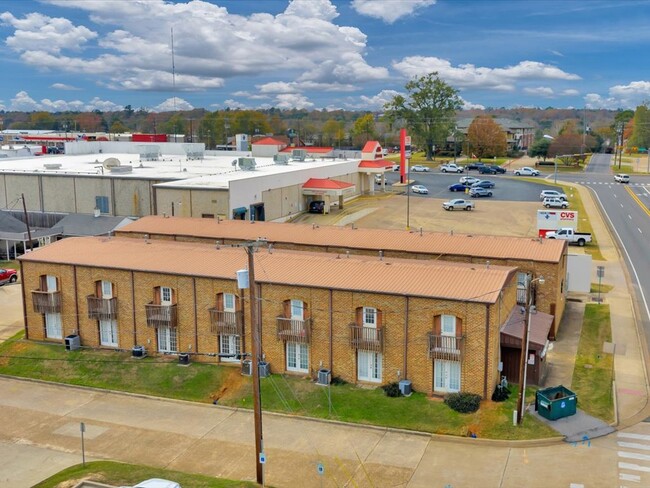 Building Photo - Campus Colony