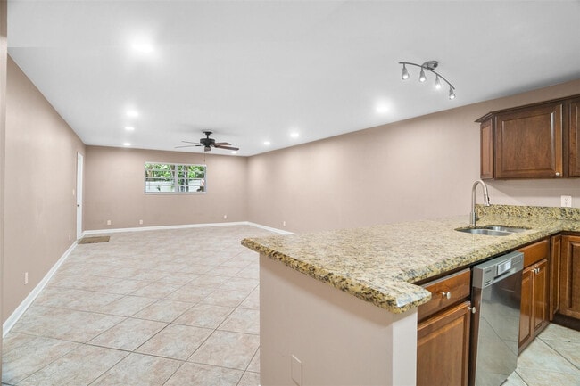 Photo - 22615 SW 66th Ave Unidad 112