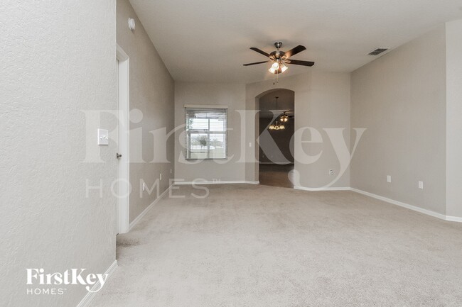 10611 Carloway Hills Dr