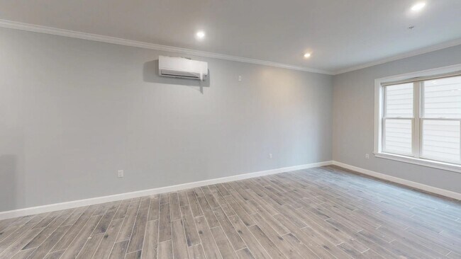 Photo - 680 Grand St Unit 412