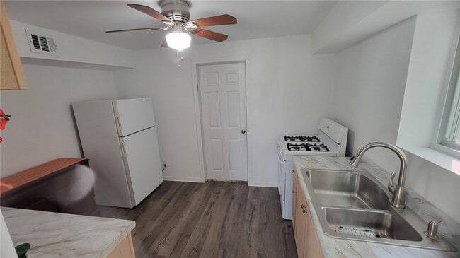 Photo - 4461 Highridge St Unidad 2
