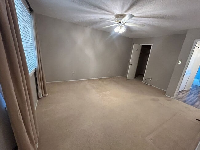 Building Photo - 4908 Wagner Dr Rental