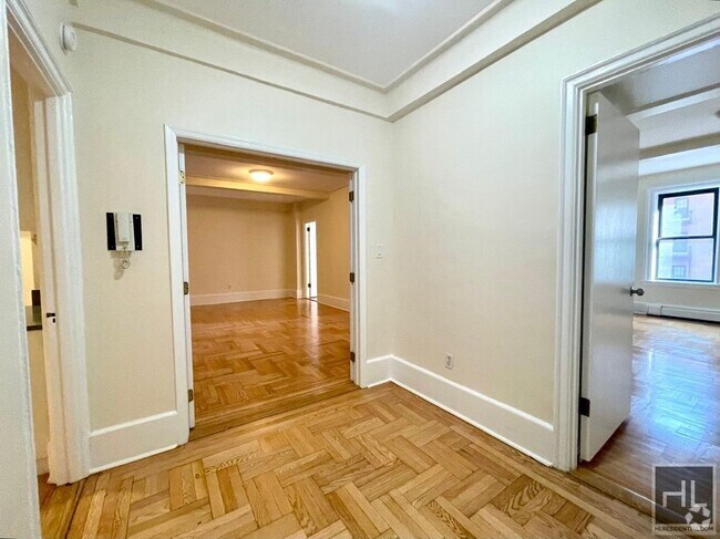 Building Photo - WEST 79 STREET (UWS) Unit 3A Rental