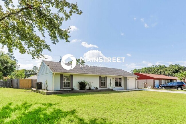 Photo - 4 Bedroom Pet-Friendly Home in Middleburg, FL with Main Street Renewal