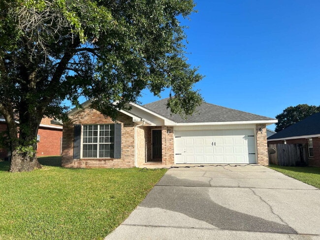 Building Photo - Coming Available 10/7 – 3BR/2BA Patio Home...