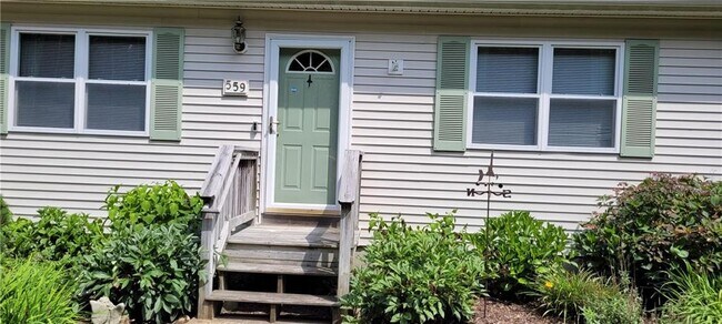 Photo - 559 Middlebridge Rd