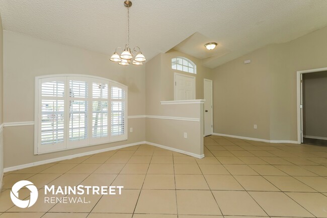 Photo - 2704 Champion Ridge Dr