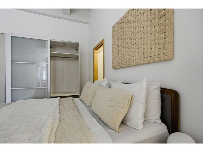 Photo - 700 N Washington Ave Unit 319