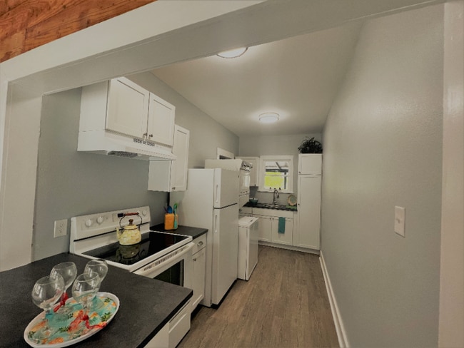 Photo - 715 W Hollywood Ave