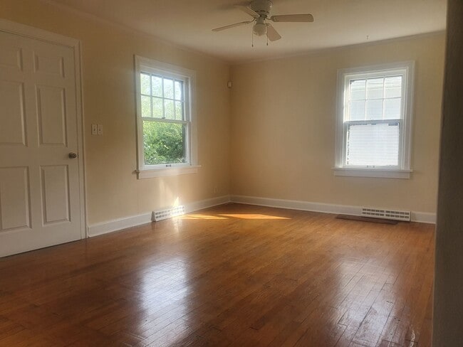 Photo - Two Bedroom House in Alton