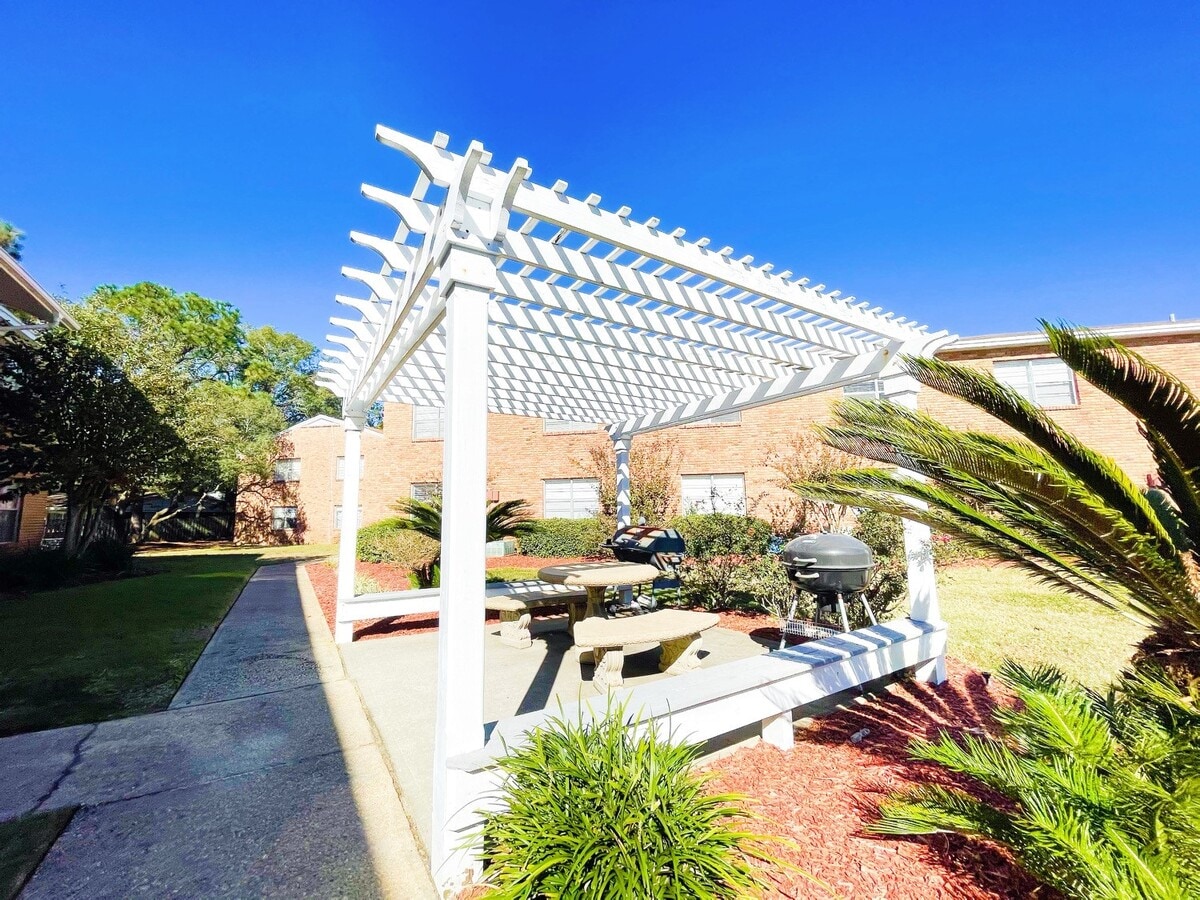 Photo - Colony House