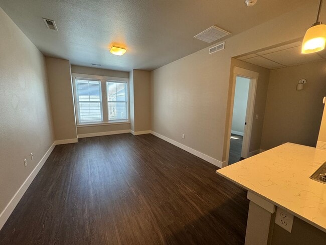 Photo - 6040-6042 Farmstead Ave Unidad 6042FA