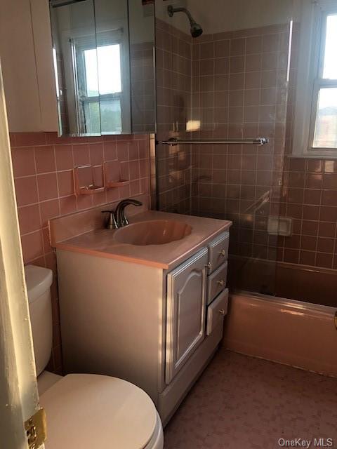 Photo - 195 Underhill Ave