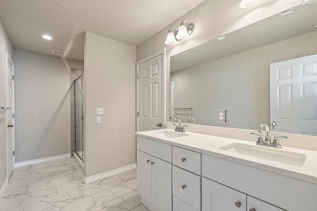 Photo - 5314 Golden Canary Ln