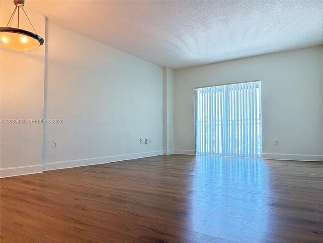 Photo - 50 Menores Ave Unit 807