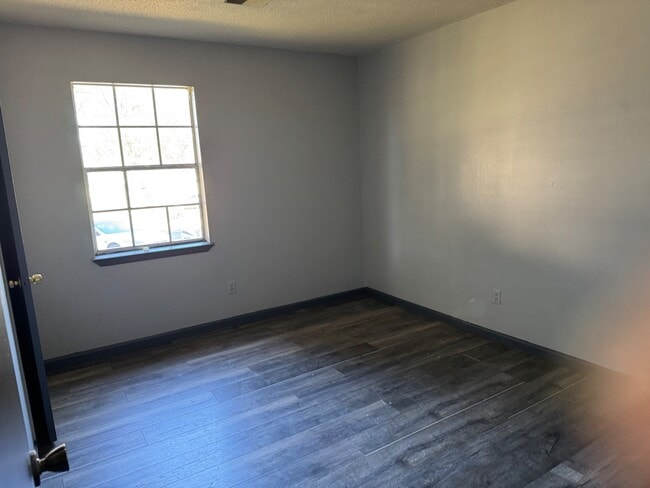 Photo - 2613 12th Ave N