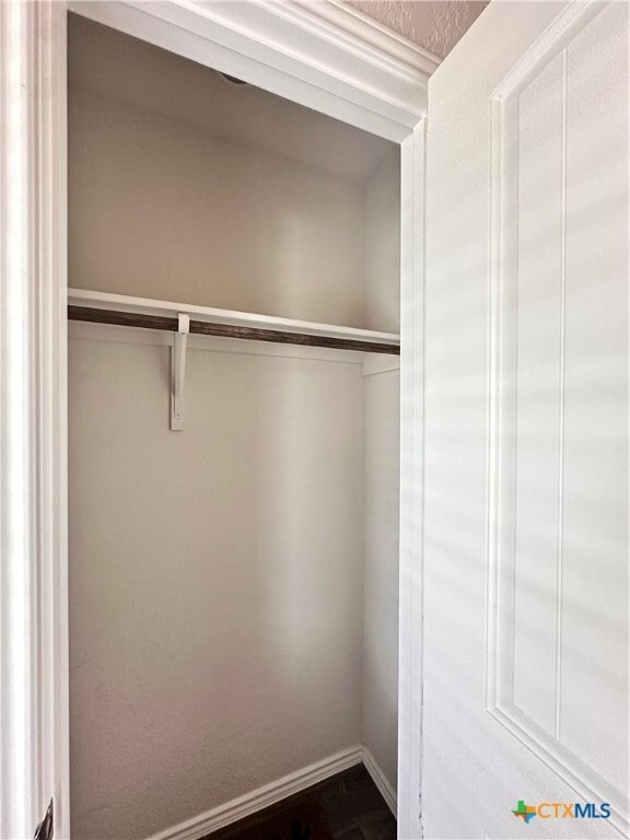 Photo - 101 Calgary Ln