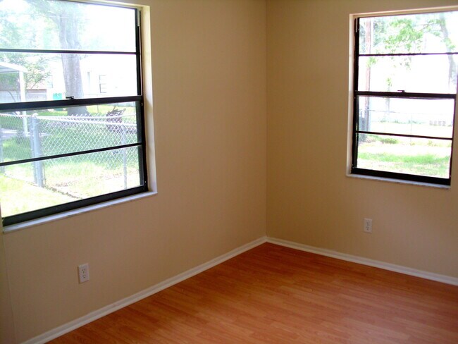 Photo - 4709 Larch Dr Unidad 4709 Larch