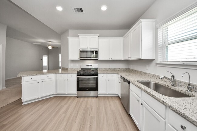 Photo - 3113 Foresail Ln